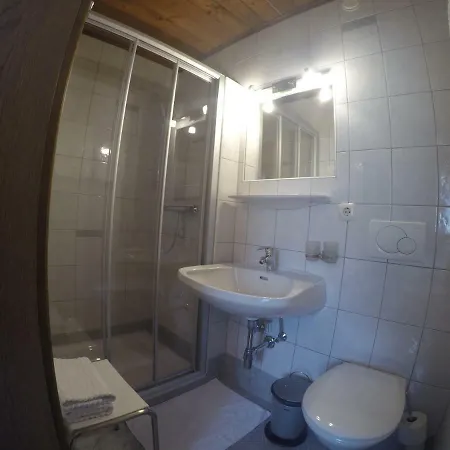Niescherhof Farm stay Untertilliach